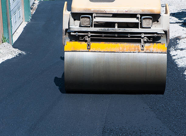 Best Asphalt Driveway Installation  in Columbus, OH